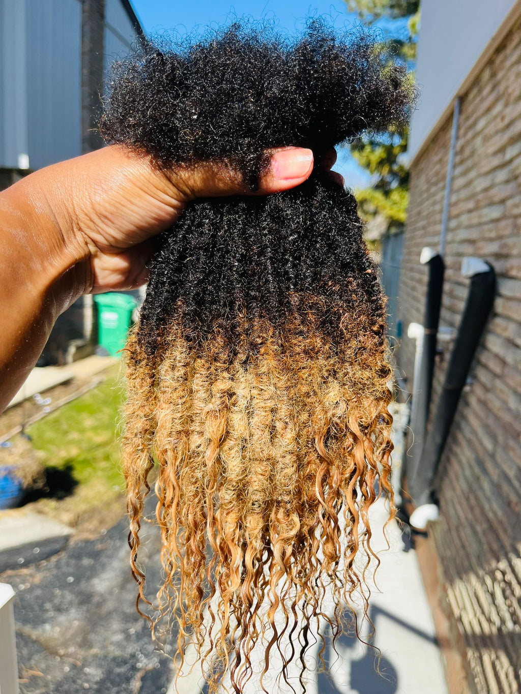 (80 Locs) Honey Blonde Goddess Locs